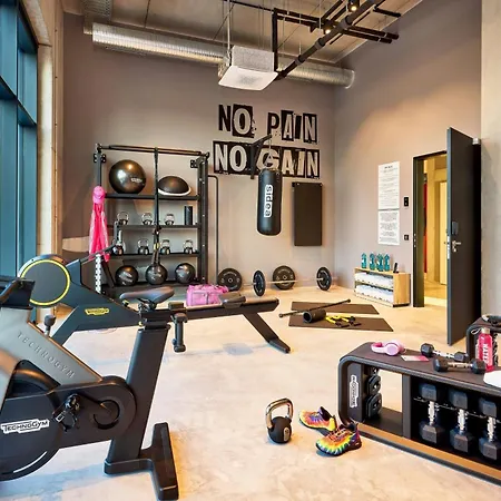 Moxy Hohenlohe فندق 3*