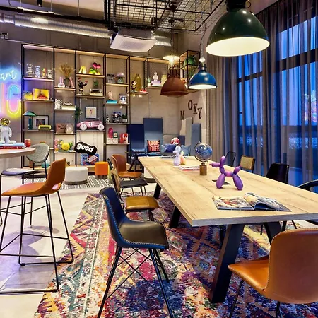 فندق Moxy Hohenlohe 3*